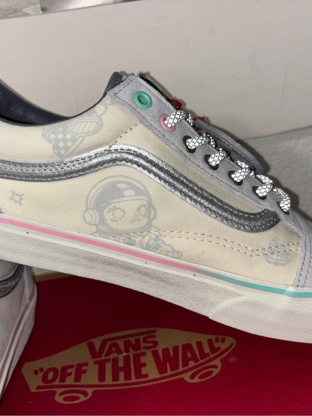 Vans Old Skool Space Molly sz 10.0 Men’s 11.5 Woman